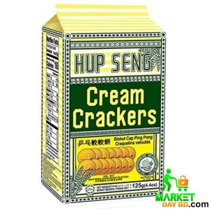 Hup Seng Cream Crackers 125g – Crispy, golden-brown crackers in classic Hup Seng packaging (Made in Malaysia).